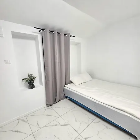 Apartment Zagrodnicza Modern House Wroclaw