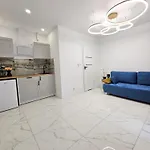 Zagrodnicza Modern House Lägenhet
